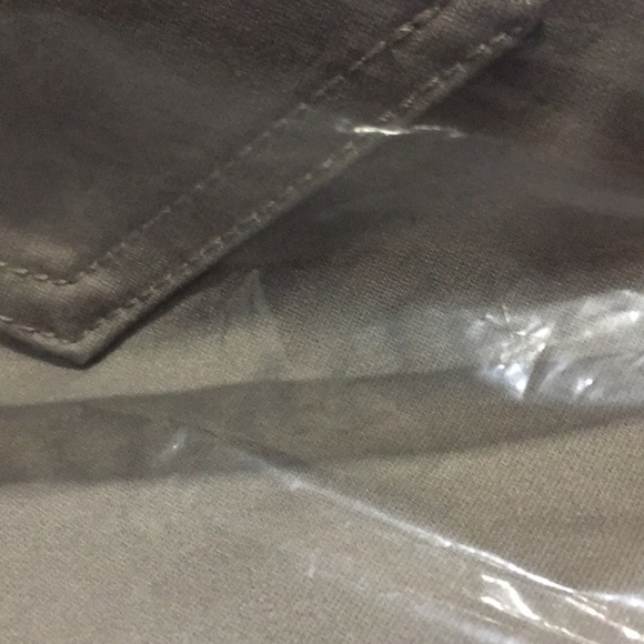 Eva Mendes Jeans - Picture 4 of 6